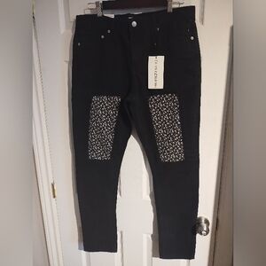 NWT Calvin Klein Jeans 021 Mid Rise Slim jeans With floral patches 31Wx30L